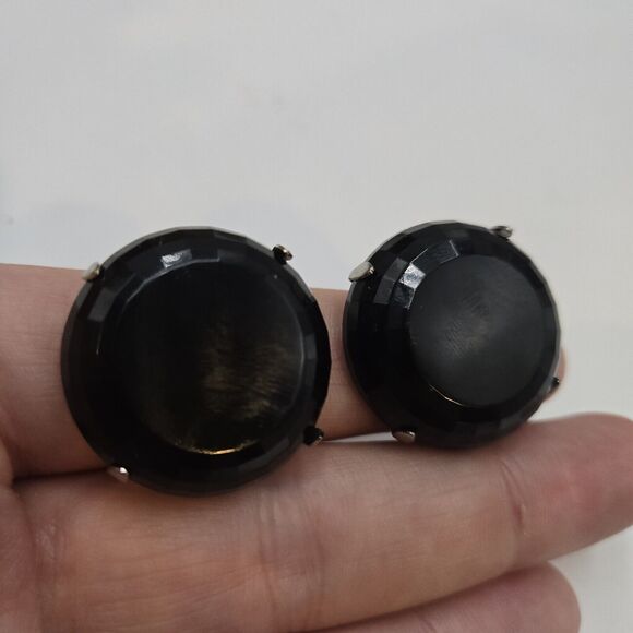 Vintage Signed HOBE Round Black French Jet Button Glass Clip Earrings Faceted - Picture 1 of 6